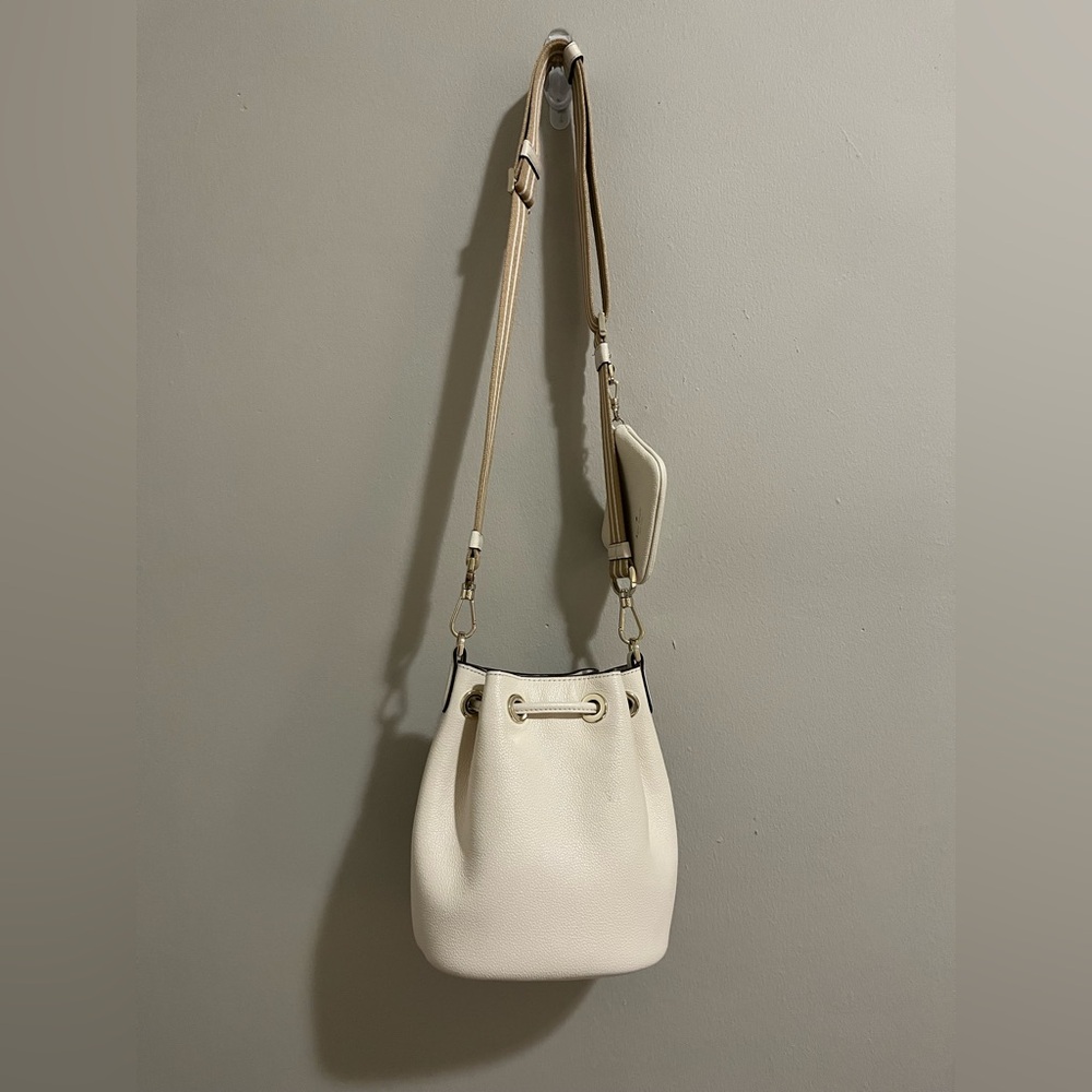 Kate Spade New York Bucket Bag - Picture 2 of 8
